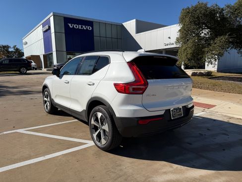 New 2026 Volvo XC40 B5 Plus w/ Protection Package Premier image 4
