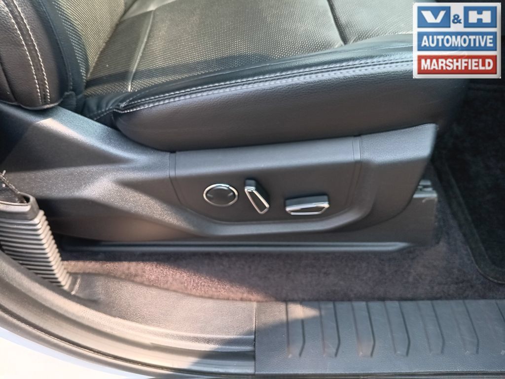 Used 2016 Ford F150 Lariat AWD/4WD image 19