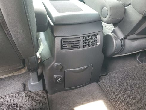 Used 2013 Nissan Titan SV w/ SV Value Truck Pkg RWD image 23