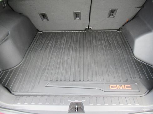 Used 2024 GMC Terrain SLT w/ Infotainment Package II AWD/4WD image 35