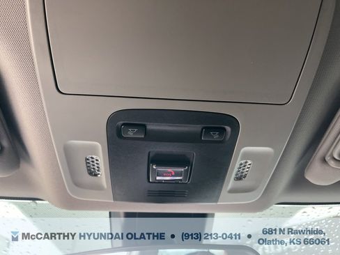 Used 2022 Toyota Camry SE image 29