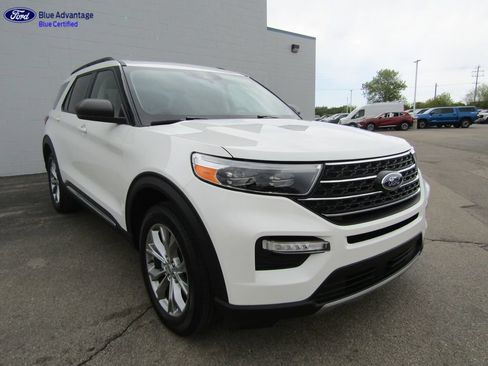 Certified 2024 Ford Explorer XLT w/ Equipment Group 202A AWD/4WD image 12