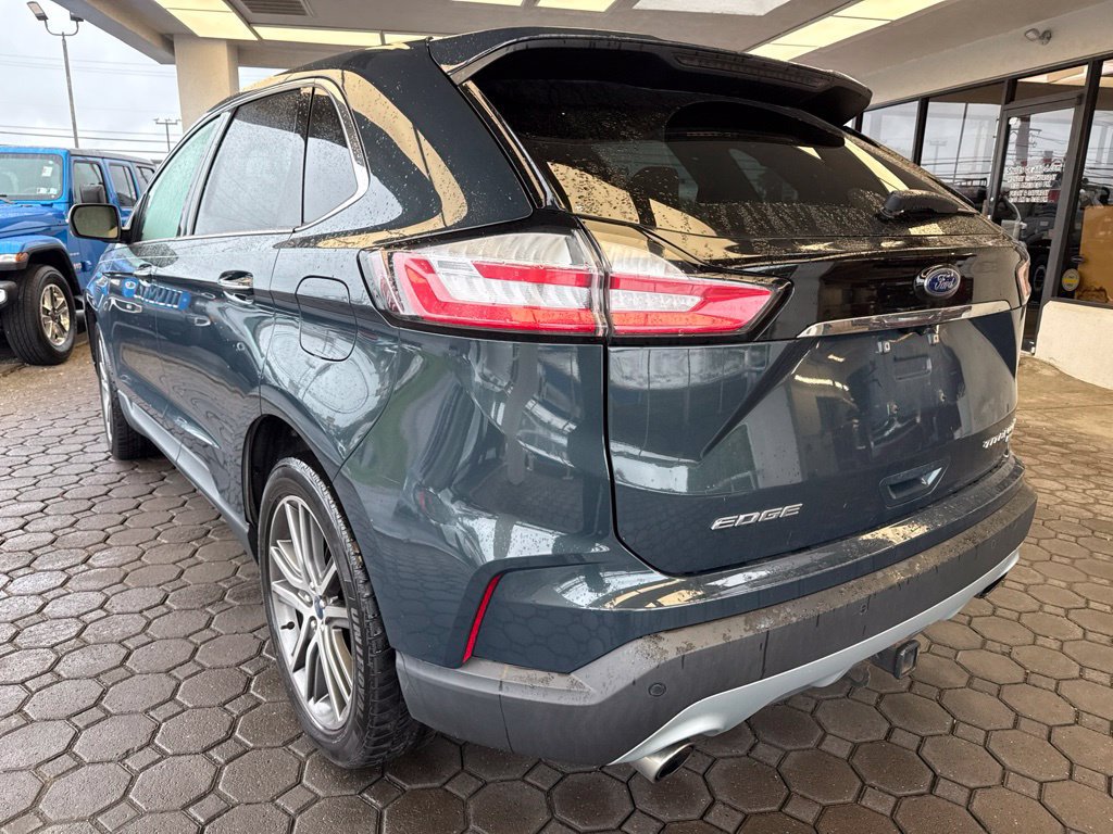 Used 2019 Ford Edge Titanium w/ Cold Weather Package AWD/4WD image 8