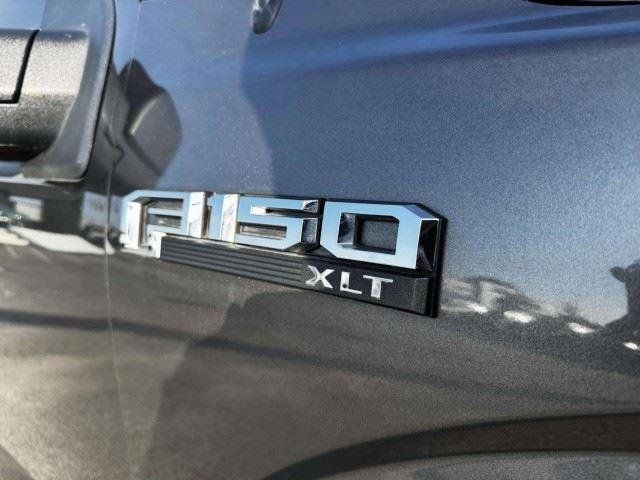 Used 2016 Ford F150 XLT w/ Equipment Group 302A Luxury AWD/4WD image 11
