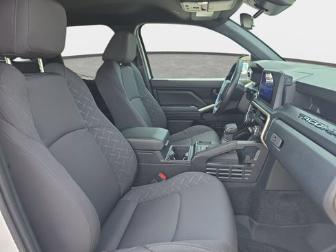 Used 2026 Toyota Tacoma SR RWD image 10