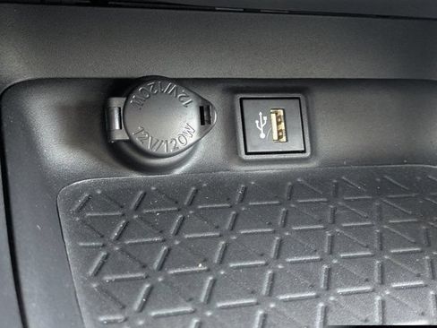 Used 2023 Toyota RAV4 XLE Premium AWD/4WD image 29