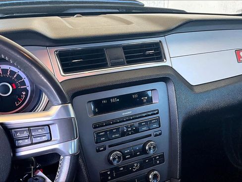 Used 2013 Ford Mustang GT Premium image 6