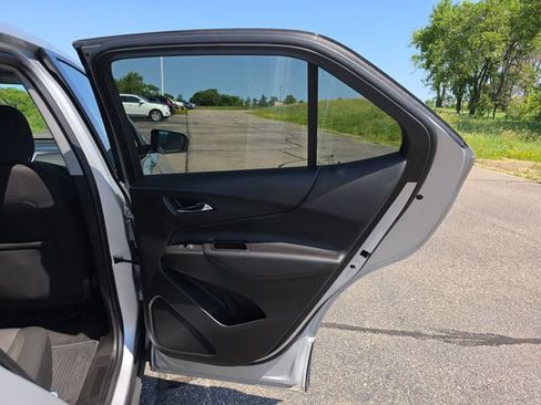 Used 2020 Chevrolet Equinox LT AWD/4WD image 28