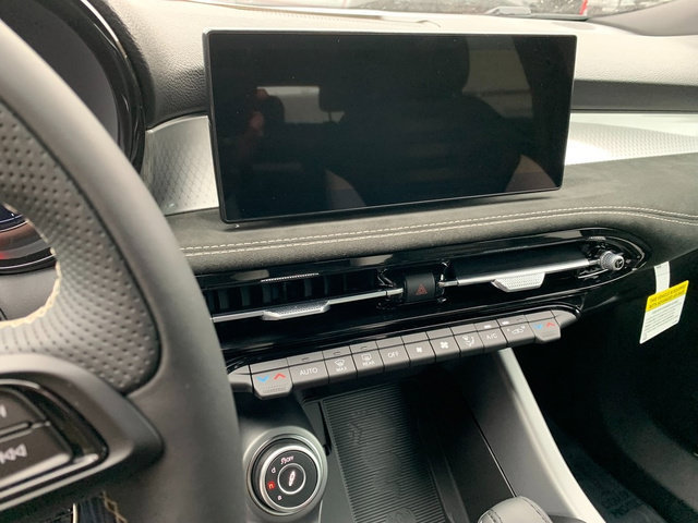 New 2026 Alfa Romeo Tonale AWD/4WD image 19