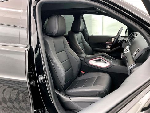 Certified 2025 Mercedes-Benz GLE 350 4MATIC w/ AMG Line Exterior image 6