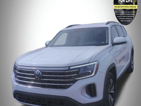 Used 2024 Volkswagen Atlas SE image 37