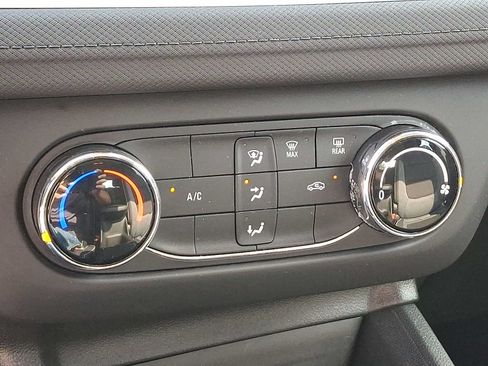Used 2024 Chevrolet TrailBlazer LS AWD/4WD image 15