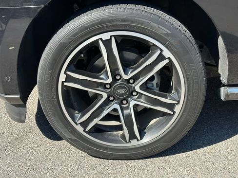 Used 2021 Ford Expedition Max Limited AWD/4WD image 19