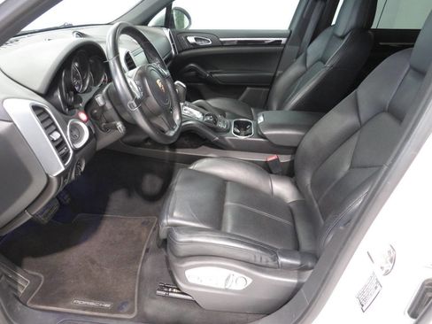 Used 2014 Porsche Cayenne AWD/4WD image 14