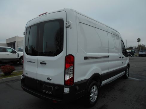 Used 2016 Ford Transit 250 148 Medium Roof w/ Exterior Upgrade Package image 7