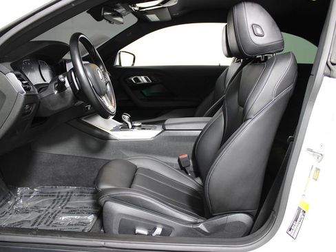Used 2022 BMW 230i Coupe w/ Convenience Package image 21