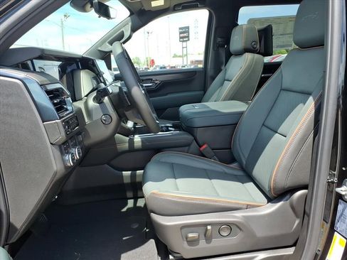 New 2026 GMC Yukon AT4 w/ AT4 Premium Plus Package AWD/4WD image 11