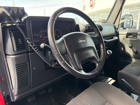 Used 2006 Jeep Wrangler Rubicon w/ Security Group image 2