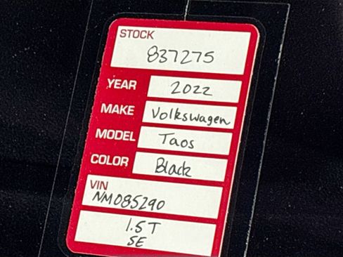 Used 2022 Volkswagen Taos SE w/ Panoramic Sunroof Package image 26