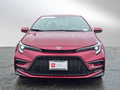 Used 2025 Toyota Corolla SE image 2