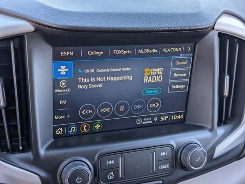 Used 2022 GMC Terrain SLT image 27