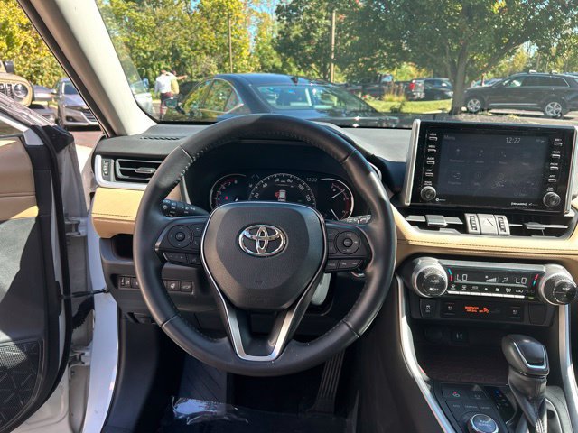Used 2019 Toyota RAV4 Limited w/ Cold Weather Package AWD/4WD image 21