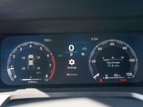 Certified 2025 Toyota Tacoma TRD Off-Road AWD/4WD image 27