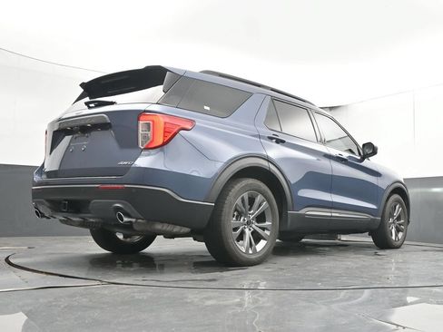 Used 2021 Ford Explorer XLT w/ Equipment Group 202A AWD/4WD image 33