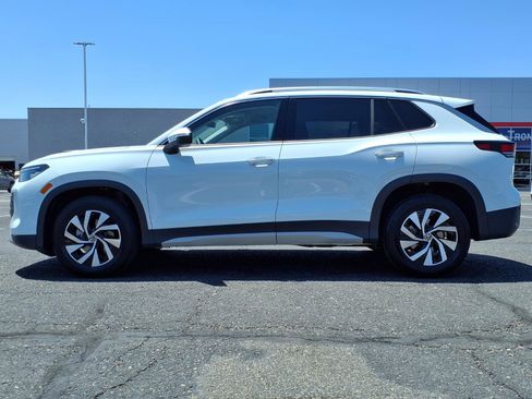 New 2026 Volkswagen Tiguan S FWD image 2