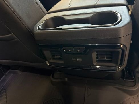 Used 2025 GMC Sierra 2500 AT4 w/ AT4 Premium Plus Package AWD/4WD image 45