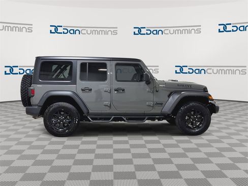 Used 2021 Jeep Wrangler Unlimited Sport image 9