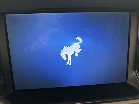 Used 2023 Ford Bronco Badlands image 13