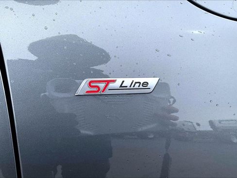 Used 2025 Ford Escape ST-Line image 8