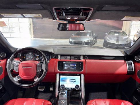 Used 2016 Land Rover Range Rover Autobiography image 6