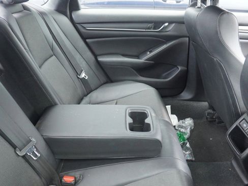 Used 2021 Honda Accord Sport image 11