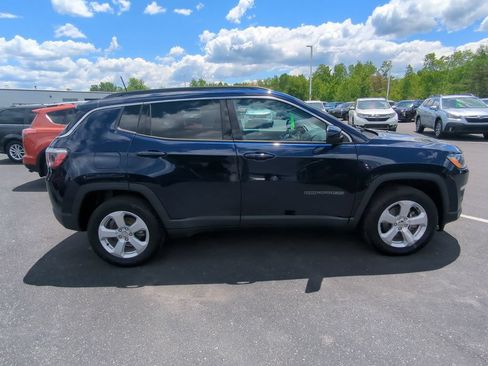 Used 2021 Jeep Compass Latitude w/ Convenience Group AWD/4WD image 9