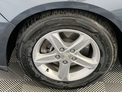 Used 2021 Chevrolet Malibu LS FWD image 11