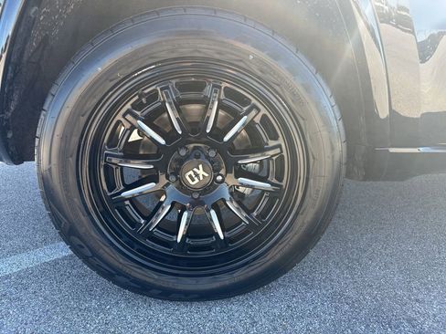 Used 2021 Jeep Grand Cherokee Laredo X image 40