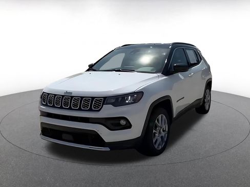 Used 2025 Jeep Compass Limited AWD/4WD image 7