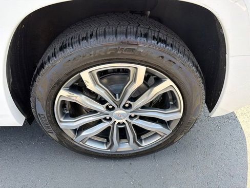 Used 2019 GMC Terrain Denali AWD/4WD image 9