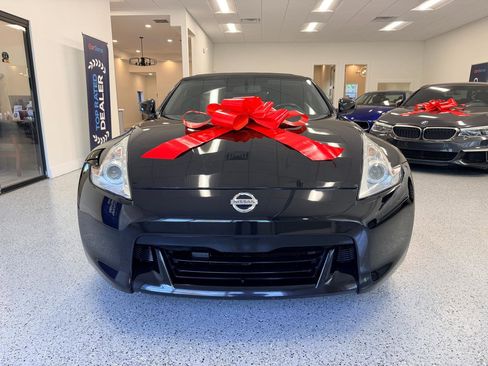 Used 2010 Nissan 370Z Touring RWD image 13