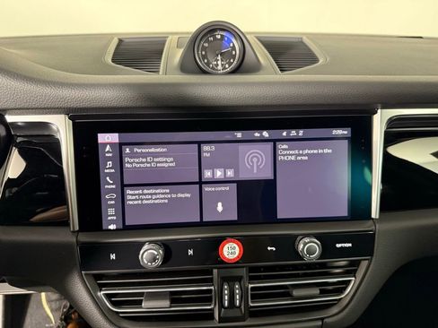 New 2025 Porsche Macan image 30