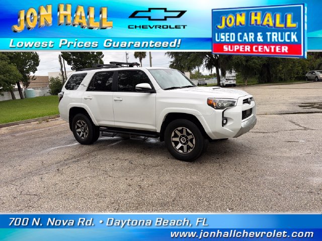 Used 2021 Toyota 4Runner TRD Off-Road Premium w/ Moonroof Package AWD/4WD image 15