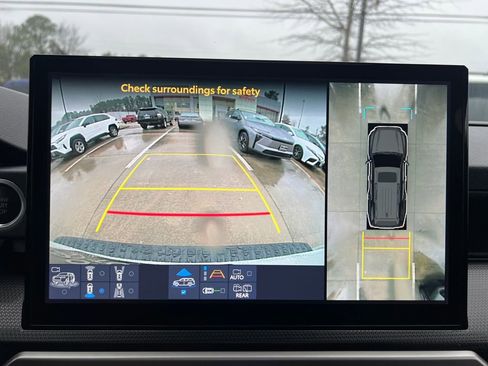 Used 2025 Toyota 4Runner Limited image 19