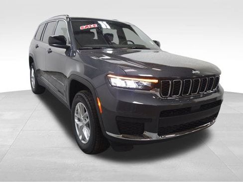 New 2025 Jeep Grand Cherokee L Laredo w/ Luxury Tech Group I image 4