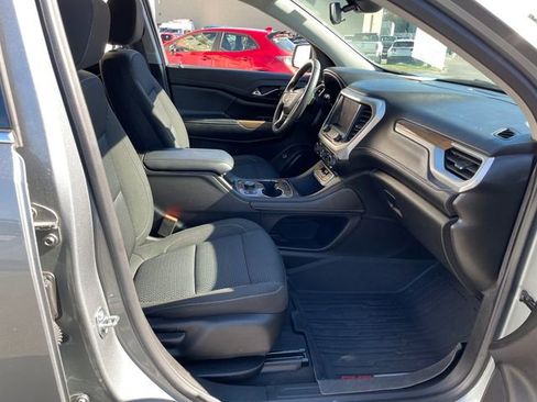Used 2023 GMC Acadia SLE w/ Driver Convenience Package image 42