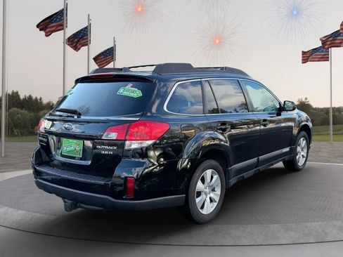 Used 2011 Subaru Outback 3.6R Limited w/ PWR Moonroof Pkg image 7