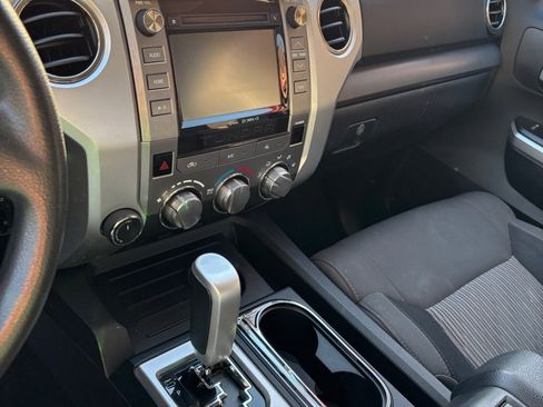 Used 2016 Toyota Tundra SR image 14