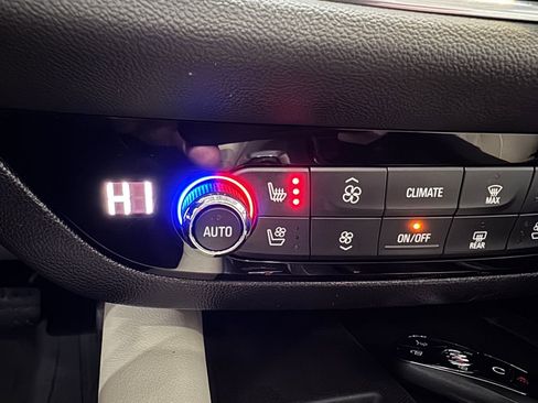 Certified 2024 Buick Enclave Avenir w/ Avenir Technology Package image 25