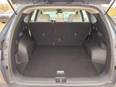 Certified 2025 Hyundai Tucson SE image 17